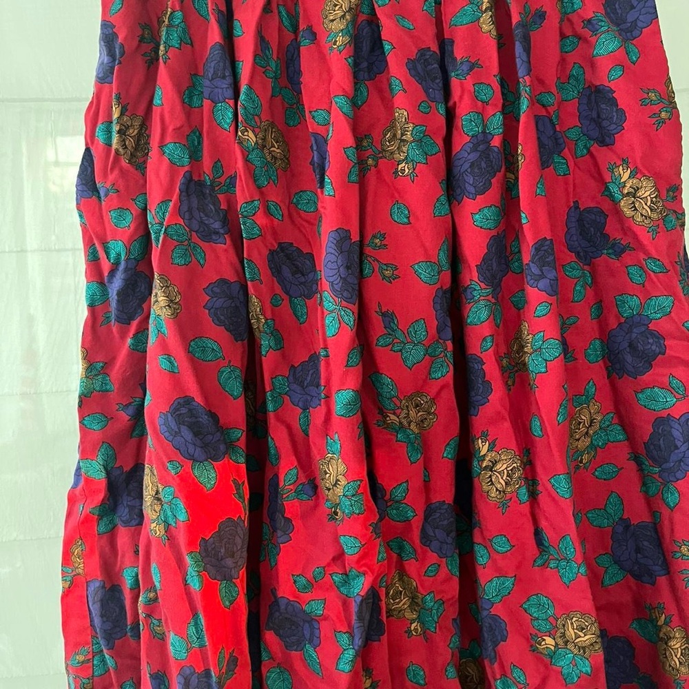 Floral Red Maxi Skirt - Picture 4 of 6